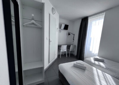 chambre eco 10-11m2 hotel le ponson aubenas